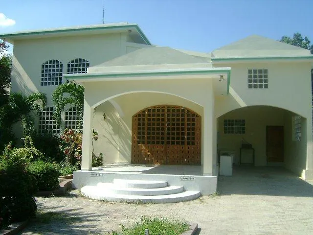 Mon Chez Moi Guest House Port-au-Prince
